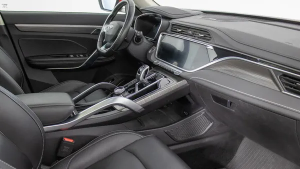Geely Atlas Pro