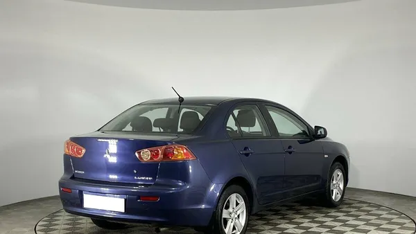 Mitsubishi Lancer