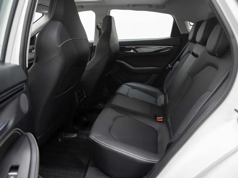 JAC J7